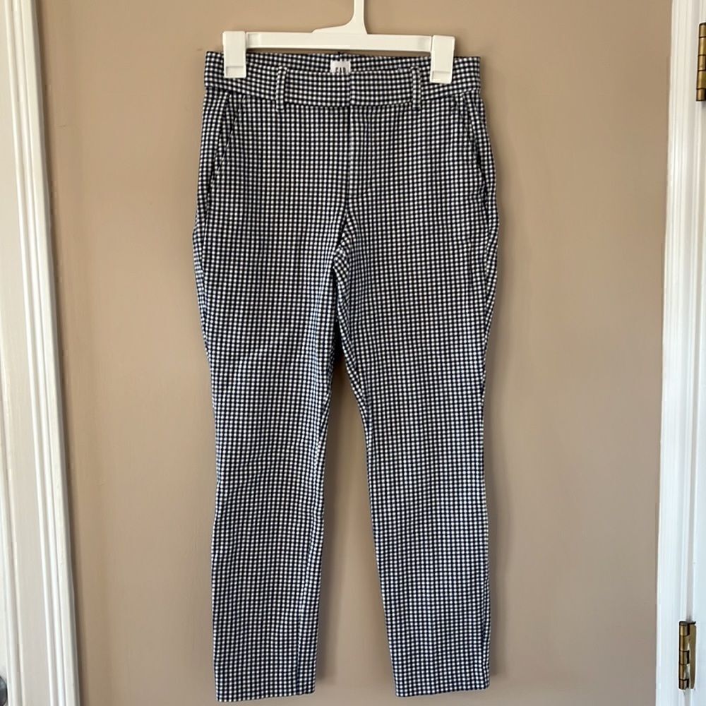 Womens’ Gap Signature Skinny Ankle Pants Size 2 - Picture 2 of 6